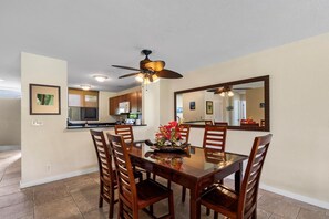 Condo, 1 Queen Bed with Sofa bed (Keauhou Surf & Racquet Club#7-103) | Dining - Keauhou Kona Surf & Racquet Club#7-103 (Kailua-Kona)