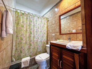 Handtücher, Seife, Toilettenpapier