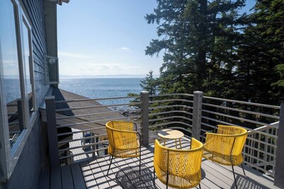 Waterfront Seaglass Getaway