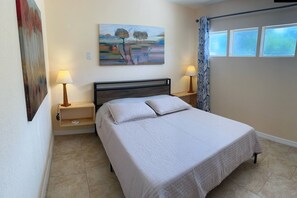 1 室のベッドルーム、WiFi (無料)、ベッドシーツ