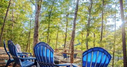 Rockshore Escape: Smith Lake Haven, Private Dock, Fire Pit and Ultimate Serenity