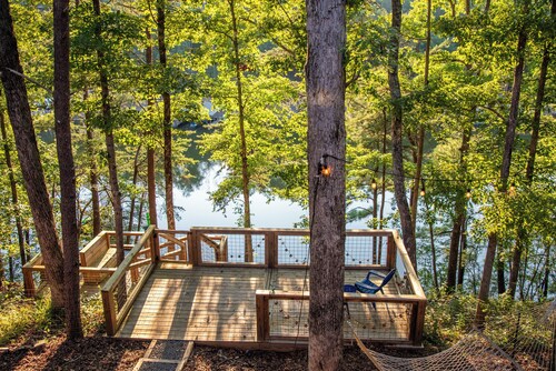 Rockshore Escape: Smith Lake Haven, Private Dock, Fire Pit and Ultimate Serenity