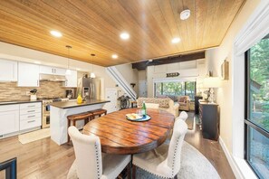 House (3 Bedrooms) | Interior - Near Ski, Beach, & Hiking Trails + Clubhouse Pool & Hot Tub Access Juanita Blue by Avantstay (Incline Village)