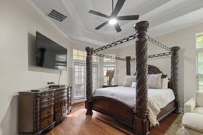 4 室のベッドルーム、アイロン / アイロン台、WiFi、ベッドシーツ