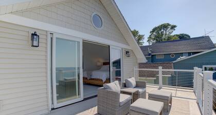Gorgeous Waterfront Retreat - 4bdrms/3.5bths