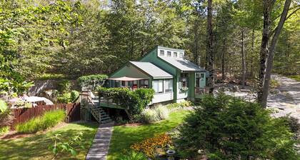 Frye Island Retreat: Steps to Beach 6 + Spectacular Private Backyard & Patio