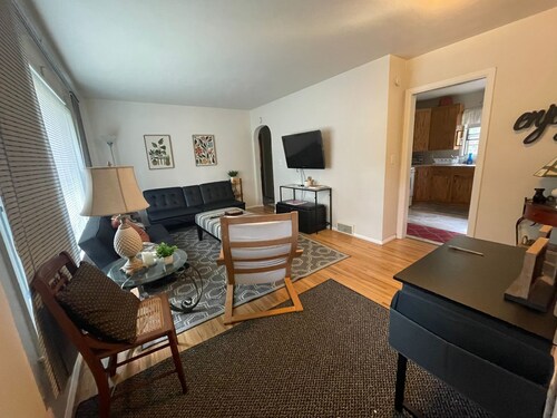 3-bedroom house in Moorhead in nearby colleges