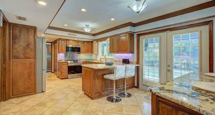 Spacious 4 3 Retreat- Heated Pool-playroom