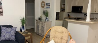 Charming 2 Bedroom Villa in delightful Beach Walk Hutchinson Island