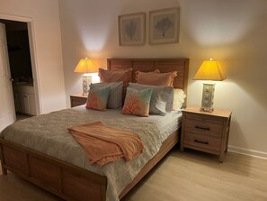 2 bedrooms, iron/ironing board, WiFi, bed sheets - Charming 2 Bedroom Villa in delightful Beach Walk Hutchinson Island (Stuart)