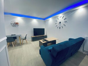 TV - 3-room 63m2 apartment with free underground parking. (Alfortville)