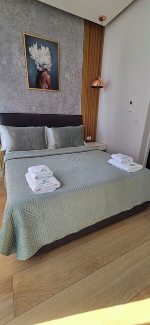 3 habitaciones, tabla de planchar con plancha y wifi gratis 