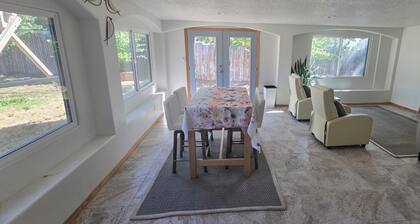 4-bedroom house in awesome Albuquerque with stunning Mountain View