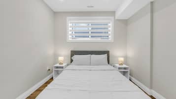 1 bedroom, desk, iron/ironing board, WiFi