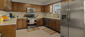 Dogs OK! Hot Tub+4Bed-Near Trails & All Downtown