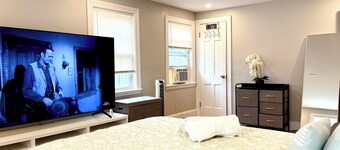 4-bedroom with big Patio @Abington, near Braintree, Weymouth, Brockton, Randolph