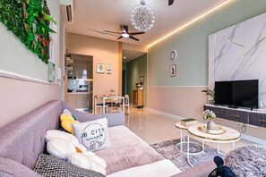 TV, table tennis - JB Paradigm Mall by RR JBcity (Tebrau)