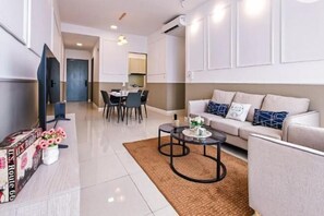 Room - JB Paradigm Mall by RR JBcity (Tebrau)