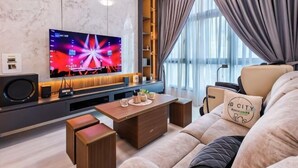 Sınıflandırılmamış resim, 203 üzerinden 3, düğme