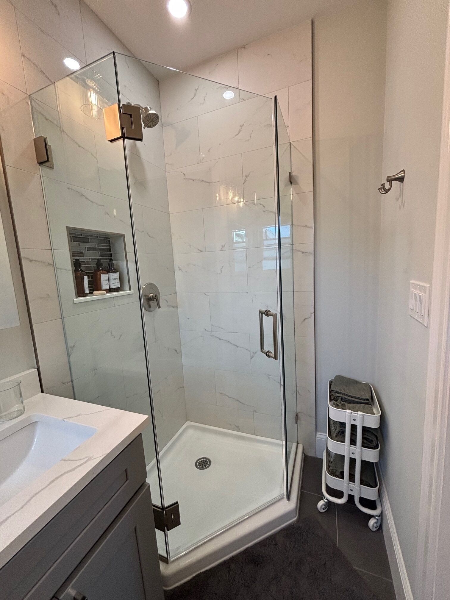 Shower, towels, soap, toilet paper