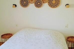 1 bedroom, iron/ironing board, bed sheets