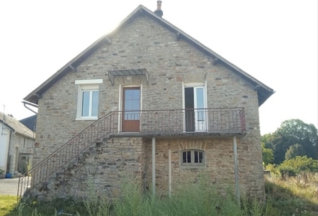 Exterior. Small apartment in Corrèze
