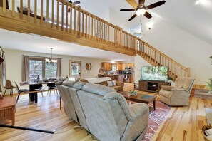 Smart TV, fireplace, foosball, books