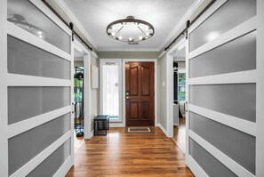Interior - Lakeside Talahi Retreat with Pool & Hot Tub (Savannah)