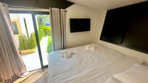 Basic Double Room, Courtyard View | In-room safe, iron/ironing board, WiFi (free) - tulum resort koh samui  (Koh Samui)