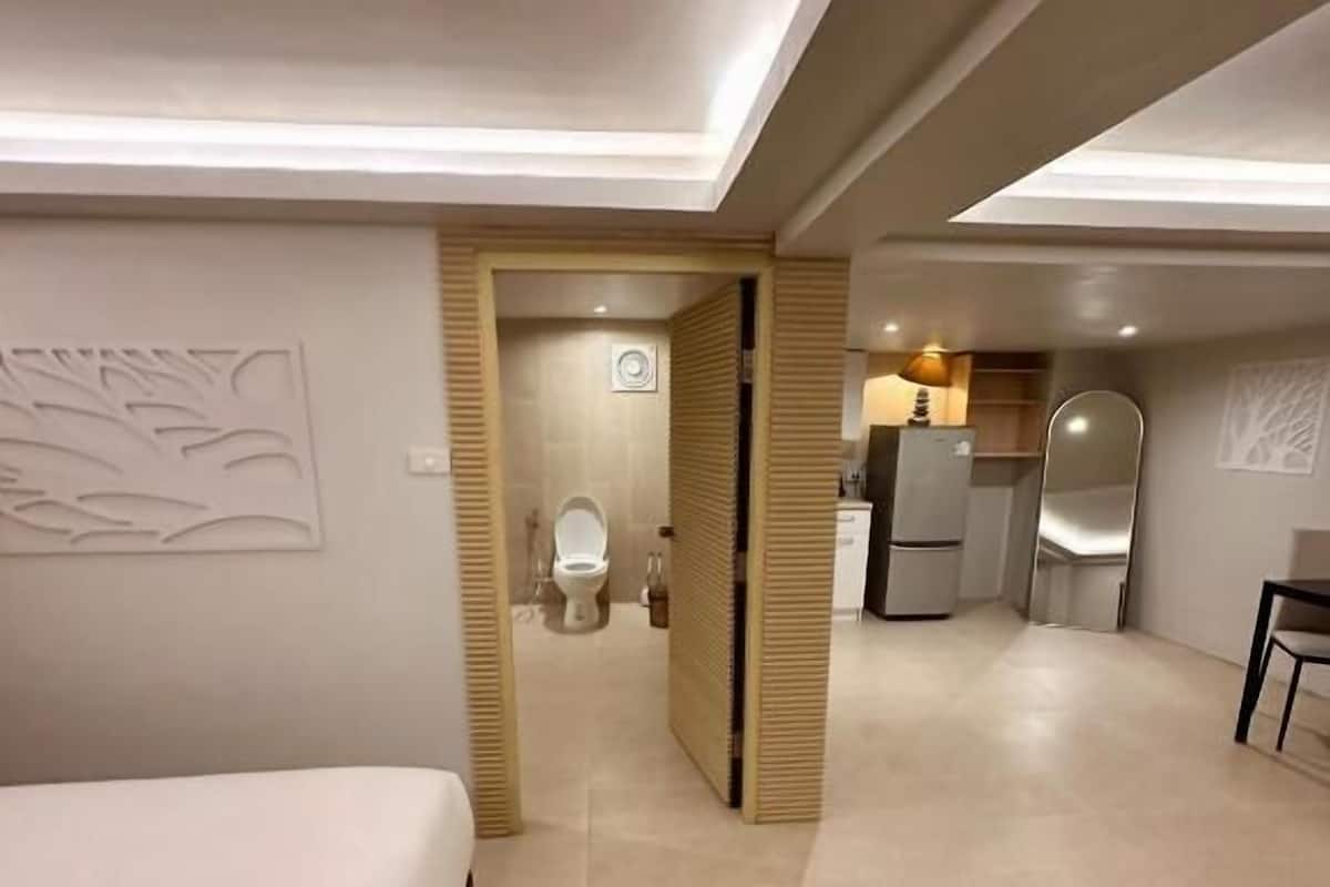 Classic Double Room, Pool View | In-room safe, iron/ironing board, free WiFi