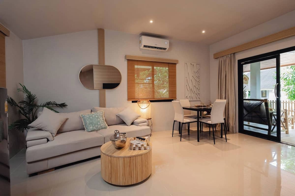 Luxury Villa, Lanai, Pool View | In-room safe, iron/ironing board, free WiFi
