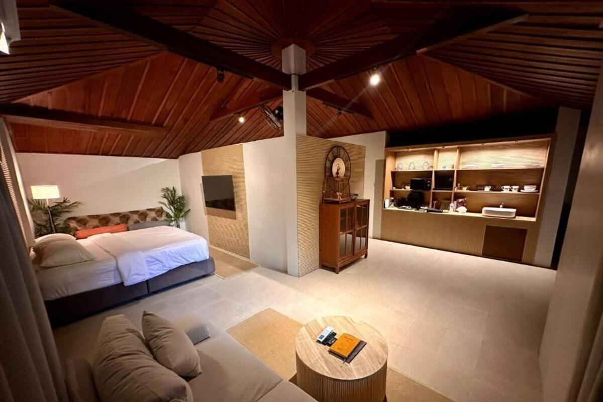 Superior Villa | In-room safe, iron/ironing board, free WiFi