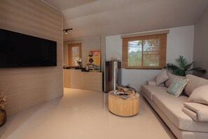 Luxury Villa, Lanai, Pool View | In-room safe, iron/ironing board, free WiFi