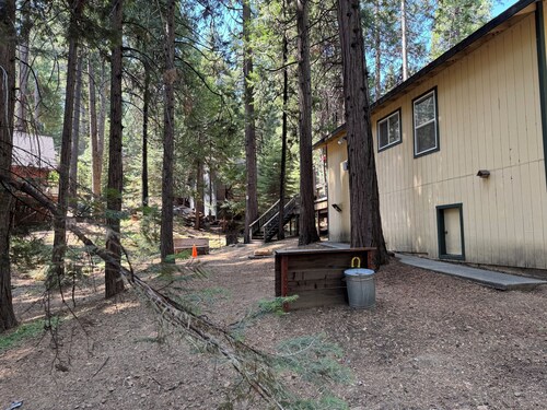 Cold Springs Cozy Cabin Retreat