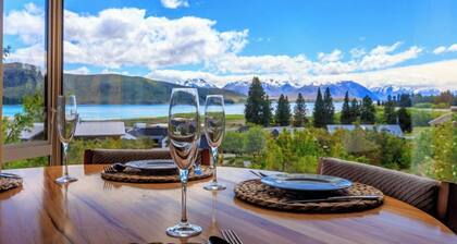 Glacier Rock Lake Tekapo