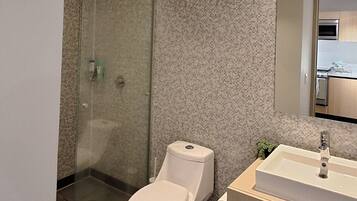 Hair dryer, towels