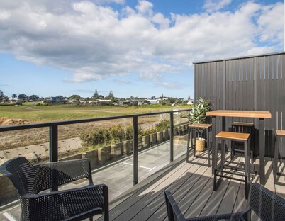 Waihi Beach Oasis (#B1)