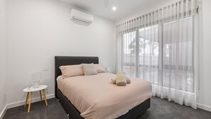 7 bedrooms, iron/ironing board, travel crib, internet
