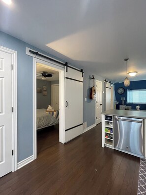 2 bedrooms, desk, free WiFi, bed sheets