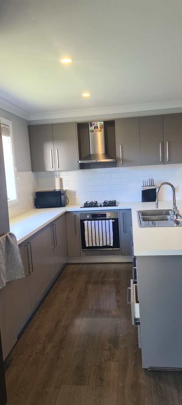Microwave, oven, stovetop, dishwasher