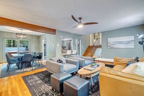 Smart TV, fireplace, video games, DVD player