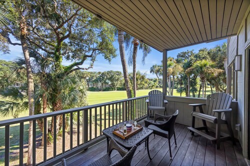 Central Kiawah in Turtle Point with Golf Views! w/ Elevator Access!