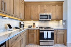 Private kitchen - Sapphire Sands - Luxury Villa at Diamante (Cabo San Lucas)