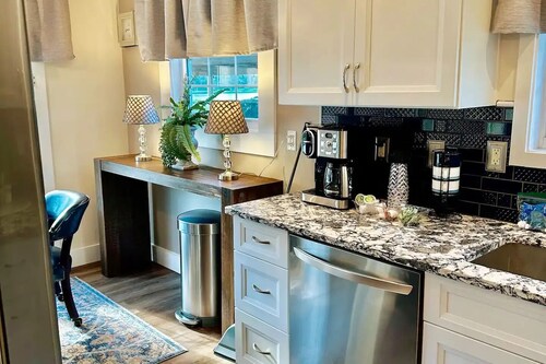 The Blue Heron - Lake View near Music Park