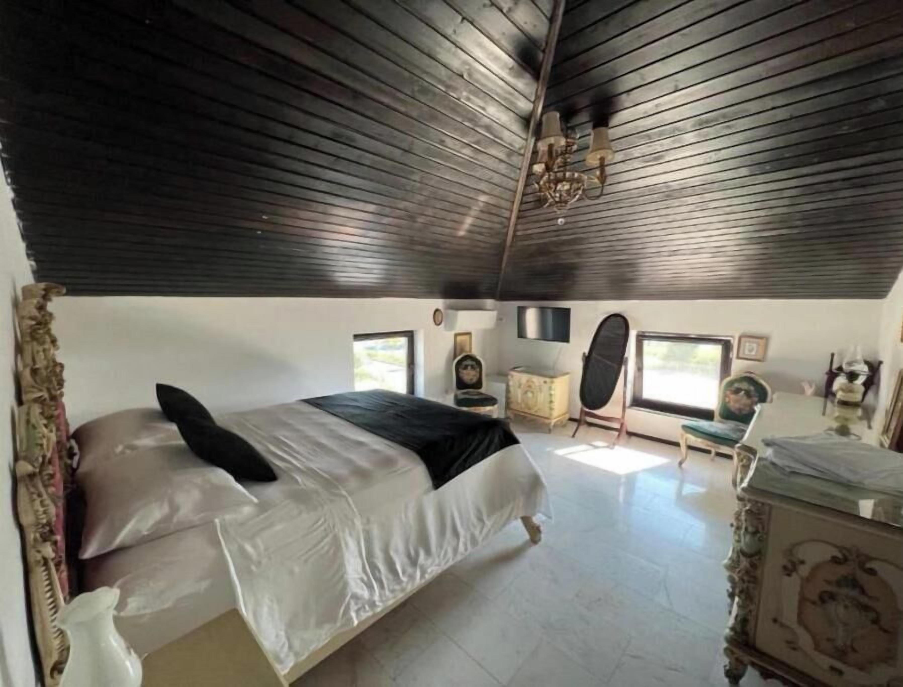 2 bedrooms, Internet, bed sheets