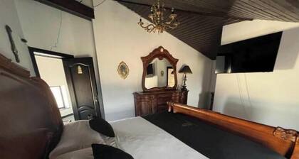Charming villa in superb Eforie with WiFi, AC &  Deluxe King Room