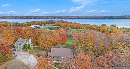 🛶 A-Ga-Ming Escape | Best Torch Lake Views + Golf | Large Private Patio ➠ 755