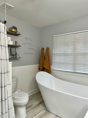 Towels, soap, toilet paper