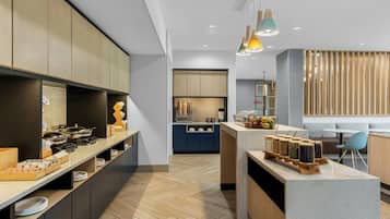 Free daily continental breakfast
