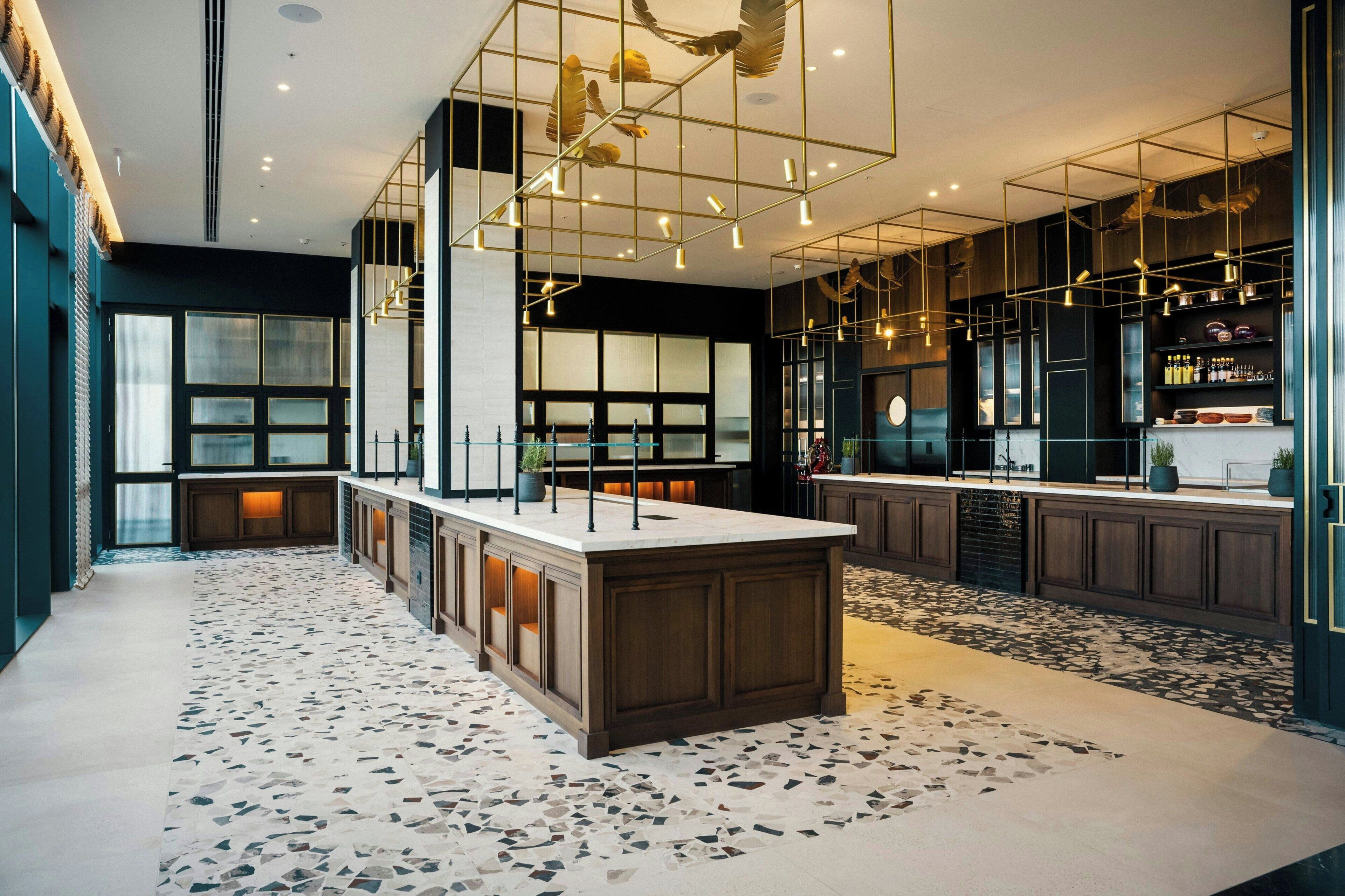 Bar (trong khuôn viên)